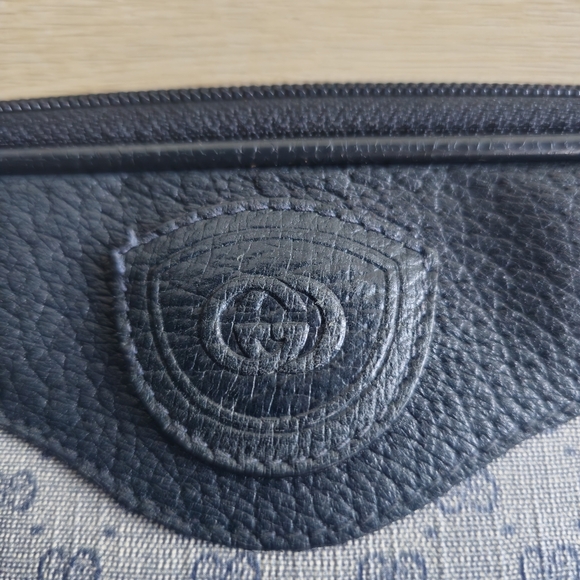 Authentic Gucci micro navy bag - Picture 12 of 15